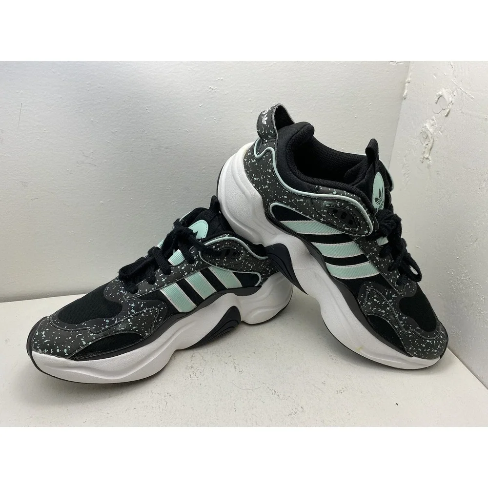 Adidas Magmur Womens Athletic Shoes EF9002 Black Mint Speckled Low Top Size 9